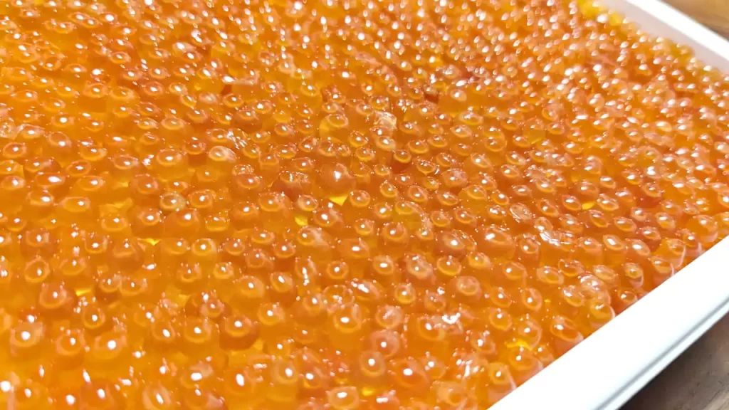 台湾で購入したイクラの醤油漬けを解凍したところ