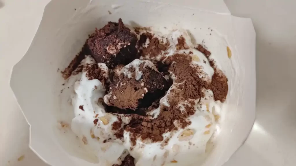 台湾マクドナルドのマックフルーリー『可可布朗尼冰炫風（ココアブラウニー）』