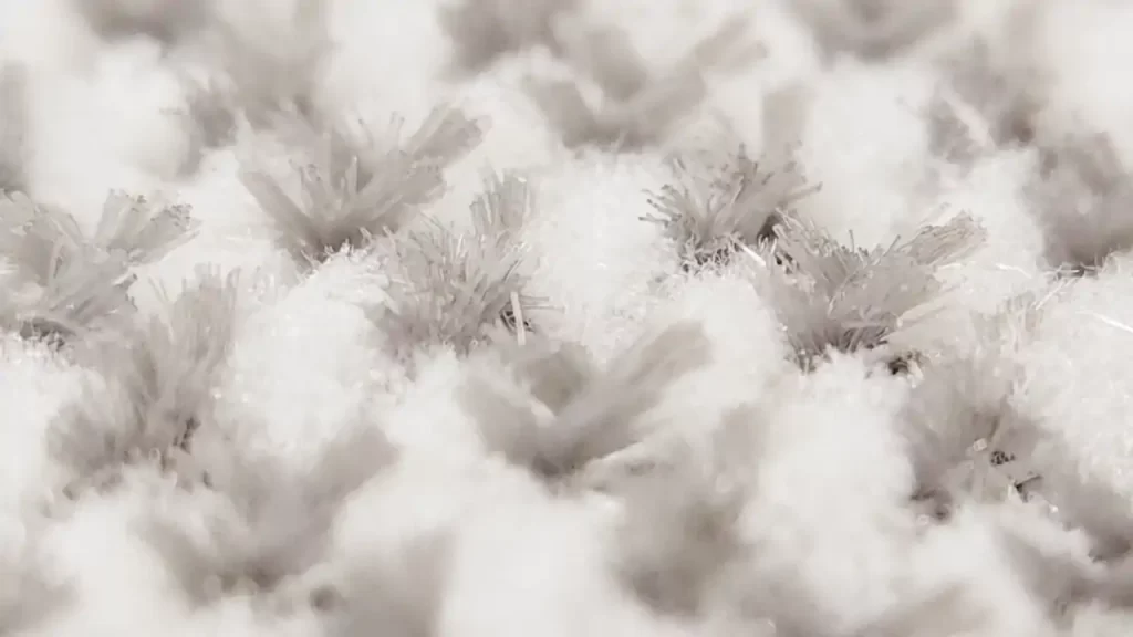 ダイソーの曲がるバスクリーナーを拡大したところ