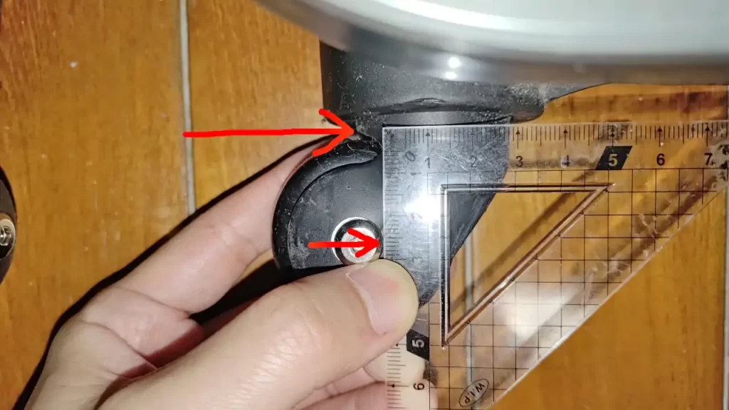 軸から最上部までの計測